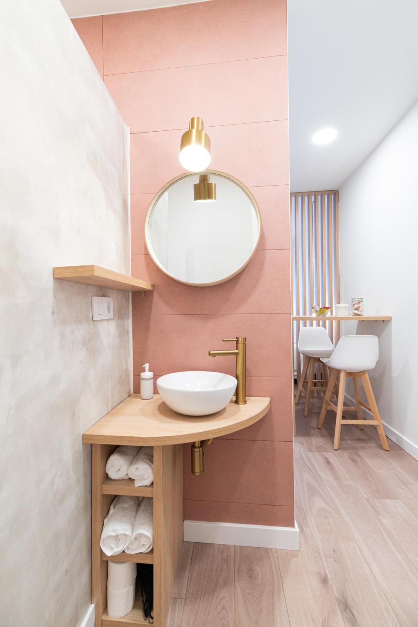 Apartamentos Turisticos Fatima, En El Centro De Виго Экстерьер фото